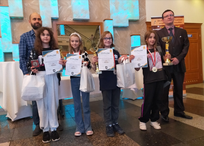 Oliwia i Zosia z awansem na OOM!!!