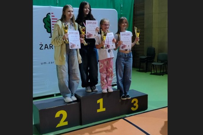 Szachowy Weekend w Żarowie. 4 medale dla KSz Jelonki!!! + zdjęcia