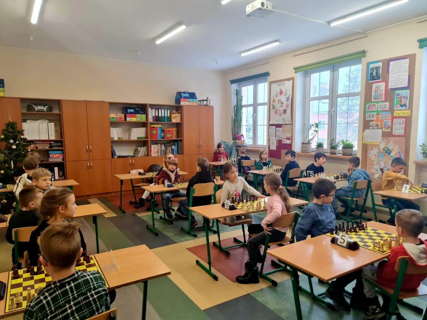 Szachiści nie dali się zimie!