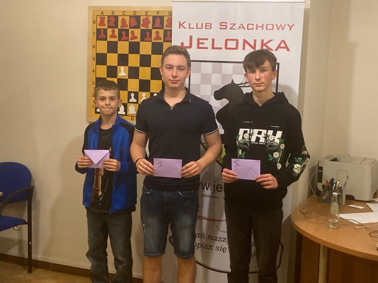 Myszy harcują w Winterpol Blitz Wrzesień! 